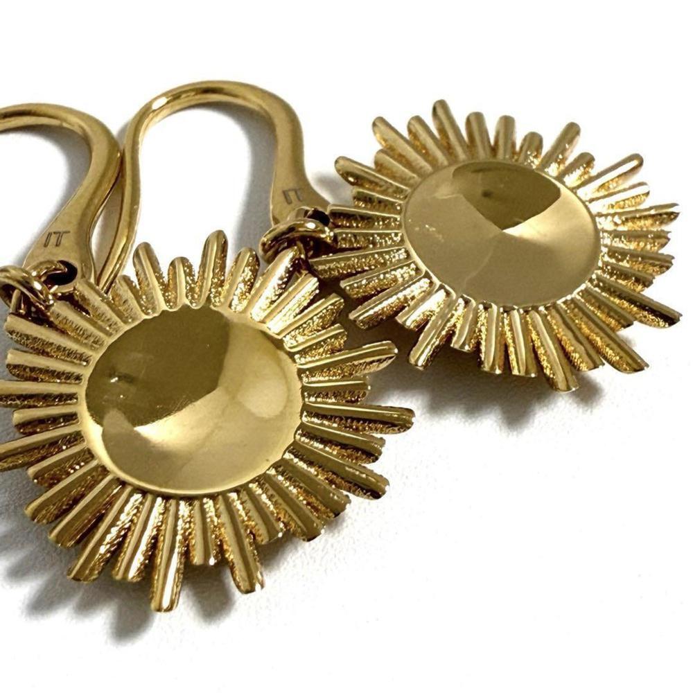 LOUIS VUITTON Earrings - Picture 6 of 9